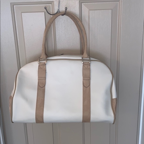 Estee Lauder Handbags - Estée Lauder Duffle Bag